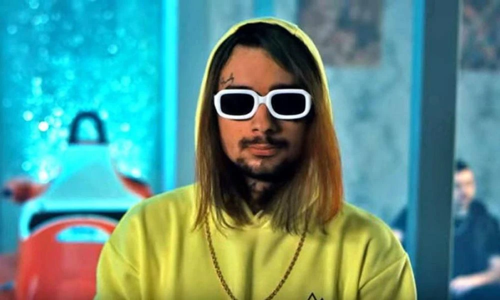 Sin Boy: Κουκουλοφόροι ξυλοκόπησαν τον τράπερ σε... ζωντανή μετάδοση (βίντεο)